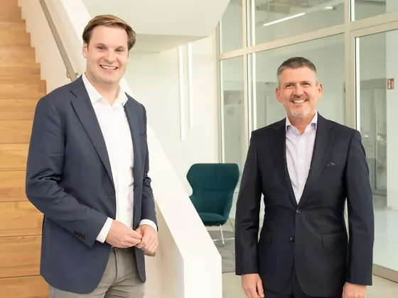 Dr-Yannick-Bury-und-Bert-Sutter-Sutter-Standort-Emmendingen.jpg Dr. Yannick Bury und Bert Sutter bei einem Treffen am Sutter Standort in Emmendingen – Austausch zu Medizintechnik und regionaler Zusammenarbeit.