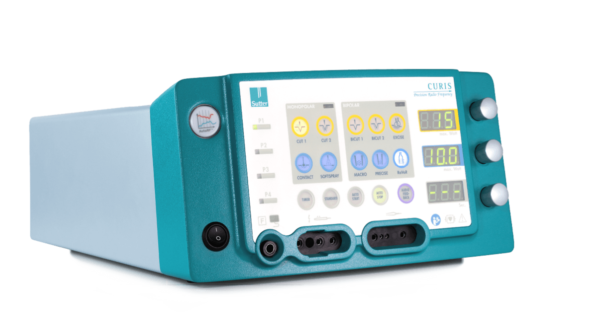 Linke Seitenansicht des CURIS® 4 MHz Radiofrequenz-Generators mit gut sichtbarem Bedienfeld, Drehreglern, Display und Anschlüssen für verschiedene chirurgische Instrumente.
