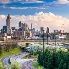 Foto von Hochhaus-Skyline von Atlanta, Georgia, USA bei Tag